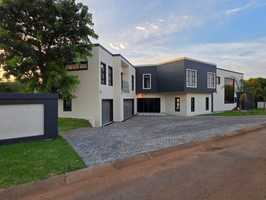 5 Bedroom Property for Sale in Seasons Lifestyle Estate North West
